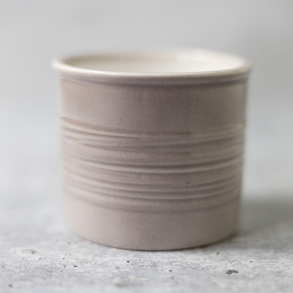 Warm gray grey white Vigoro mini pot ceramic small planter 2.75" tall 3.25" wide - Picture 7 of 8